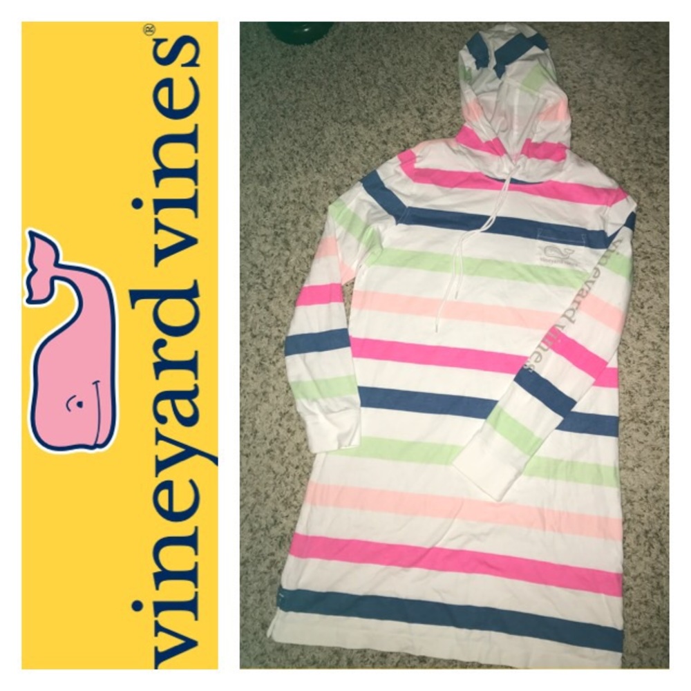 Vineyard Vines Hooded Whale Coverup